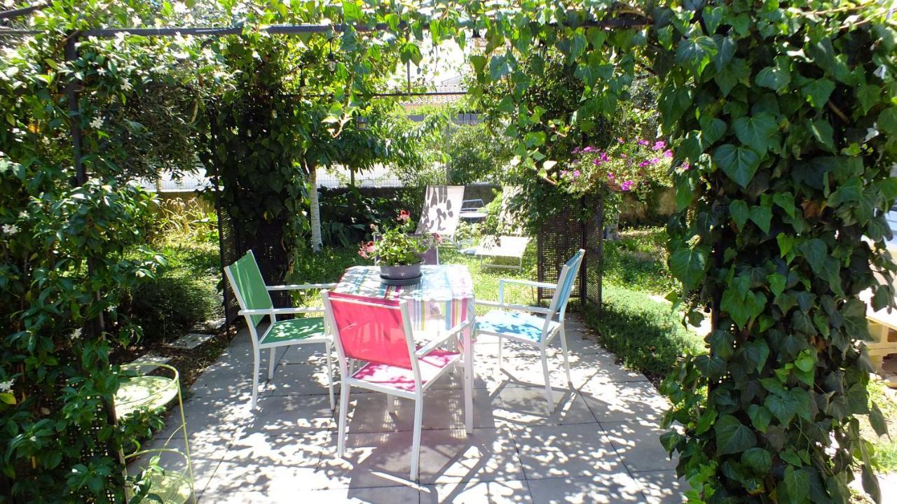 La Maison Sous L'Olivier Villa Morieres-les-Avignon Dış mekan fotoğraf